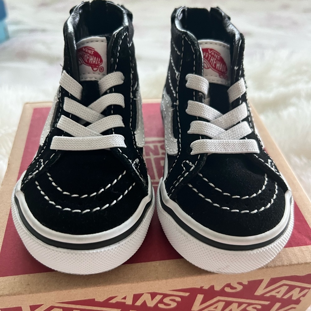 Brand new vans baby shoes